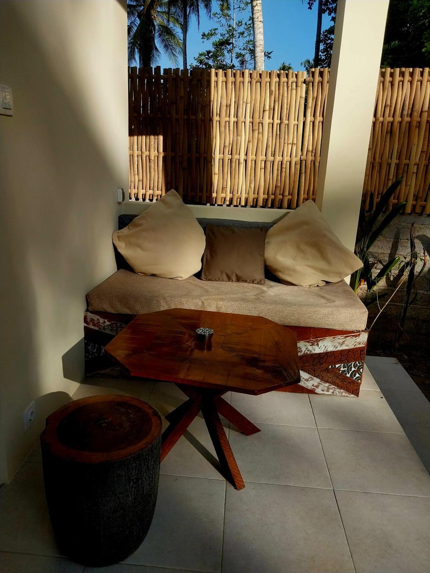 Twiny'S Hotel Kuta  Екстериор снимка